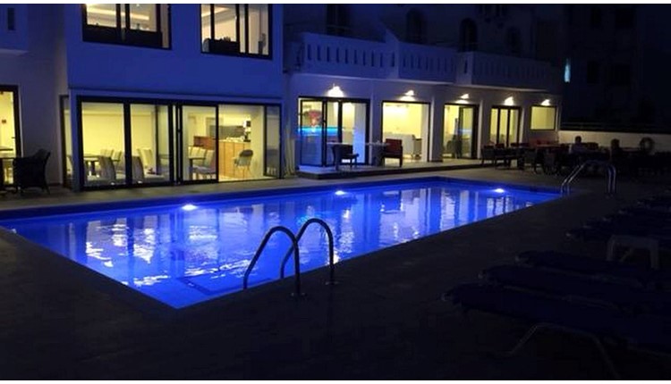 Pela Maria Hotel, Крит